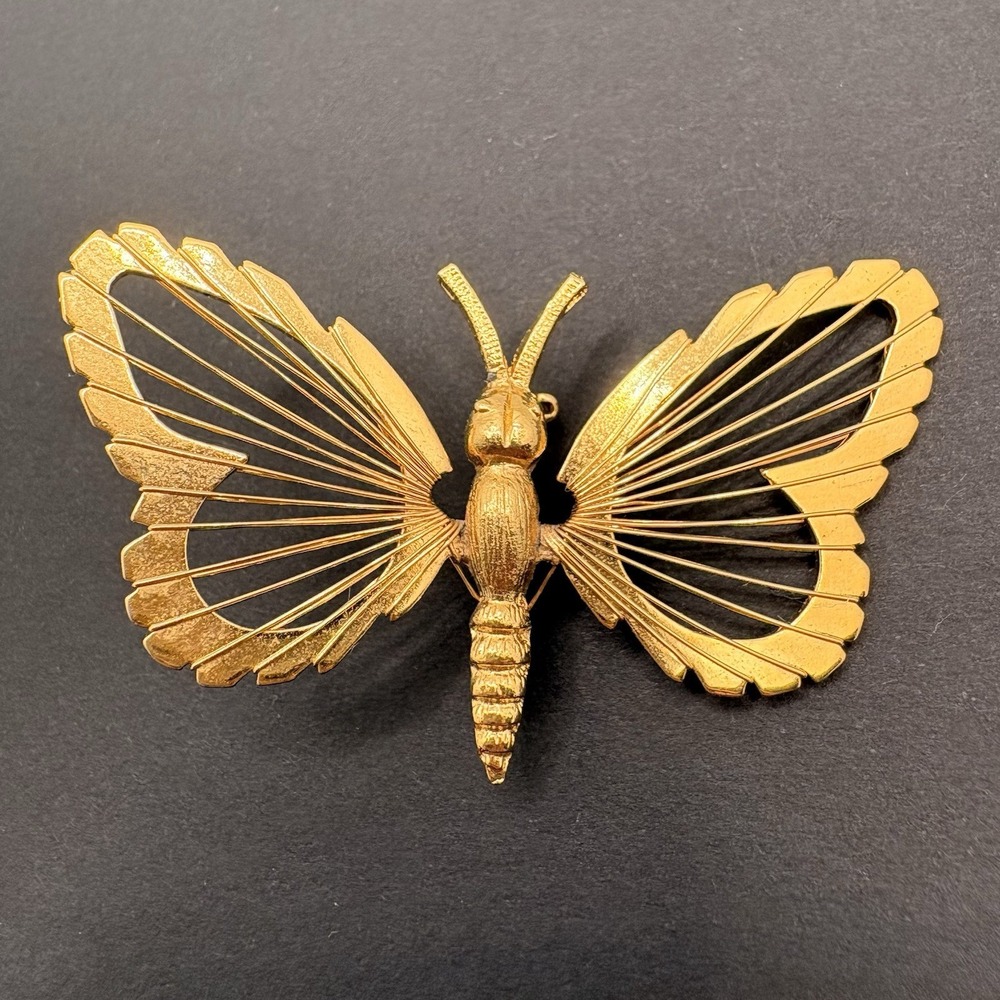 Vintage Monet Butterfly Brooch Filigree Wire Gold Tone Classic Glam 2"